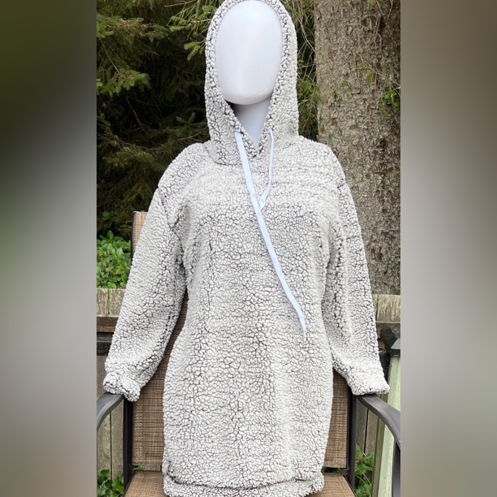 Love Gray Teddy Hoodie Jacket. Size M.